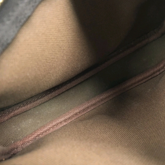 Louis Vuitton Monogram Mini Pochette Accessories - Picture 13 of 16